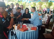 Paslon Bupati Anton-Benny Hadiri Marsombuh Sihol  PT.Mulia Jaya Trastama. Maringan Tua Sinaga : Saya Tinggalkan Dia, Karena Saya Tidak Mau Lagi Janji-Janji.