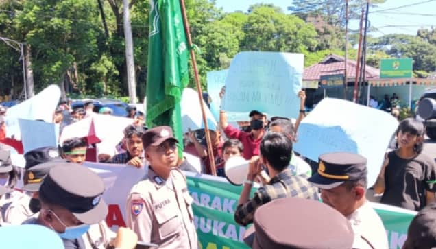 Akhirnya, Dewan Pengawas Perumda Tirta uli Terlapor Oleh FS – AKP