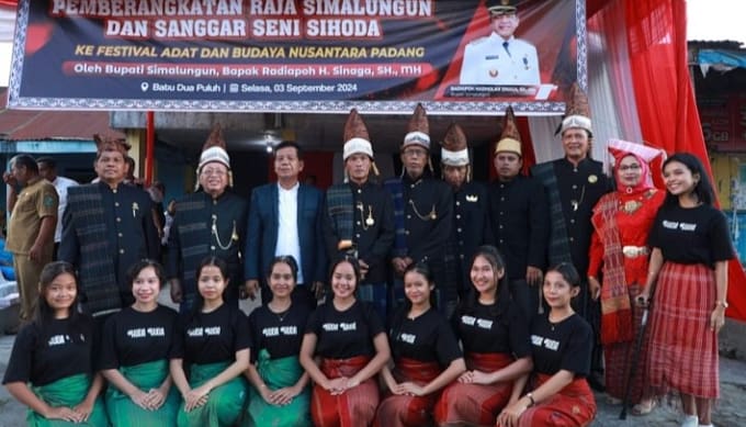 Bupati Simalungun RHS Hadiri Acara Pelepasan Harajaon Simalungun & Sanggar Sihoda Ikuti Festival Adat dan Budaya Nusantara, Ini Pesan Dr.Sarmedi Purba